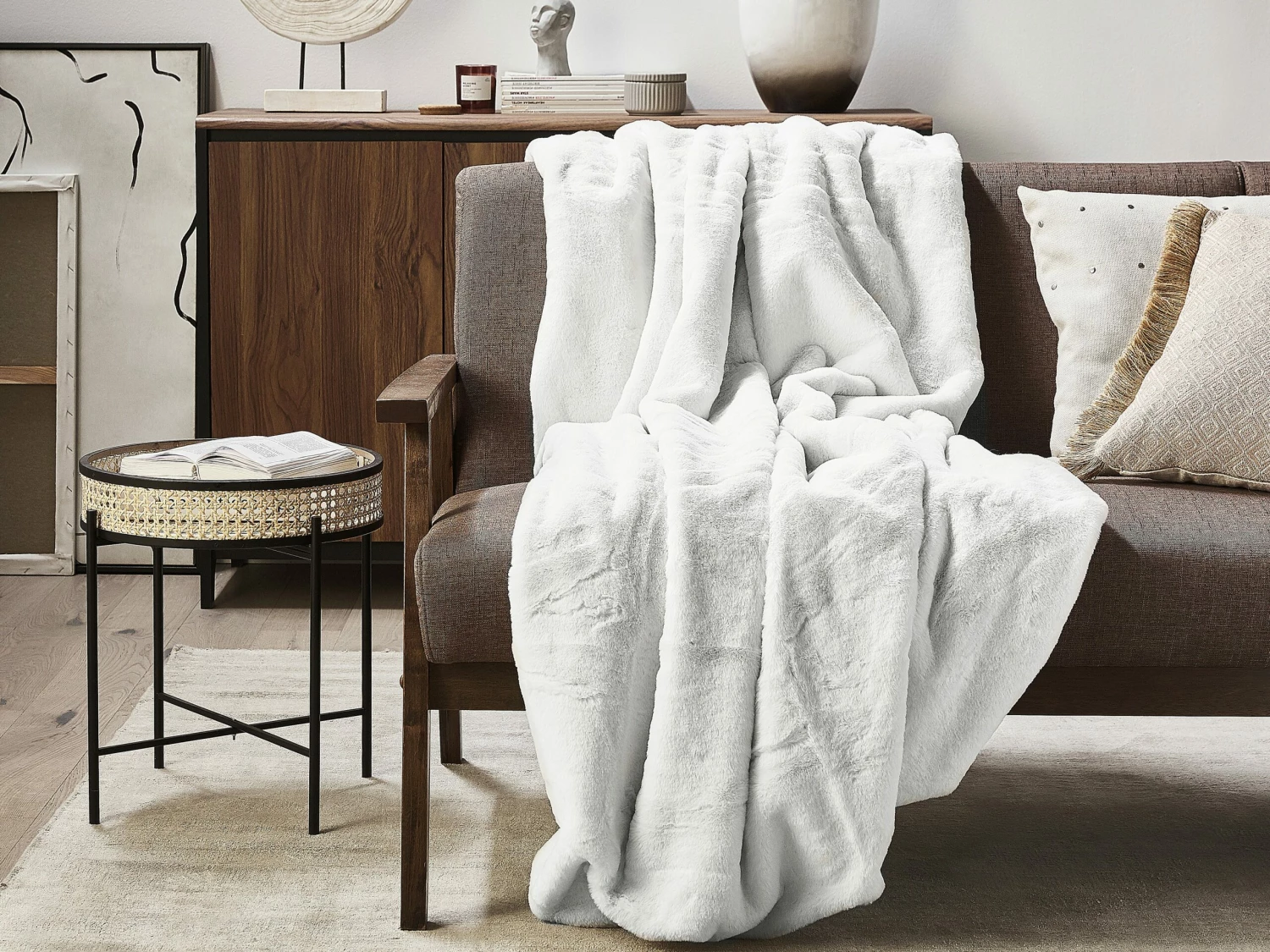 Blanket White CHAAB Various Sizes - Image 8