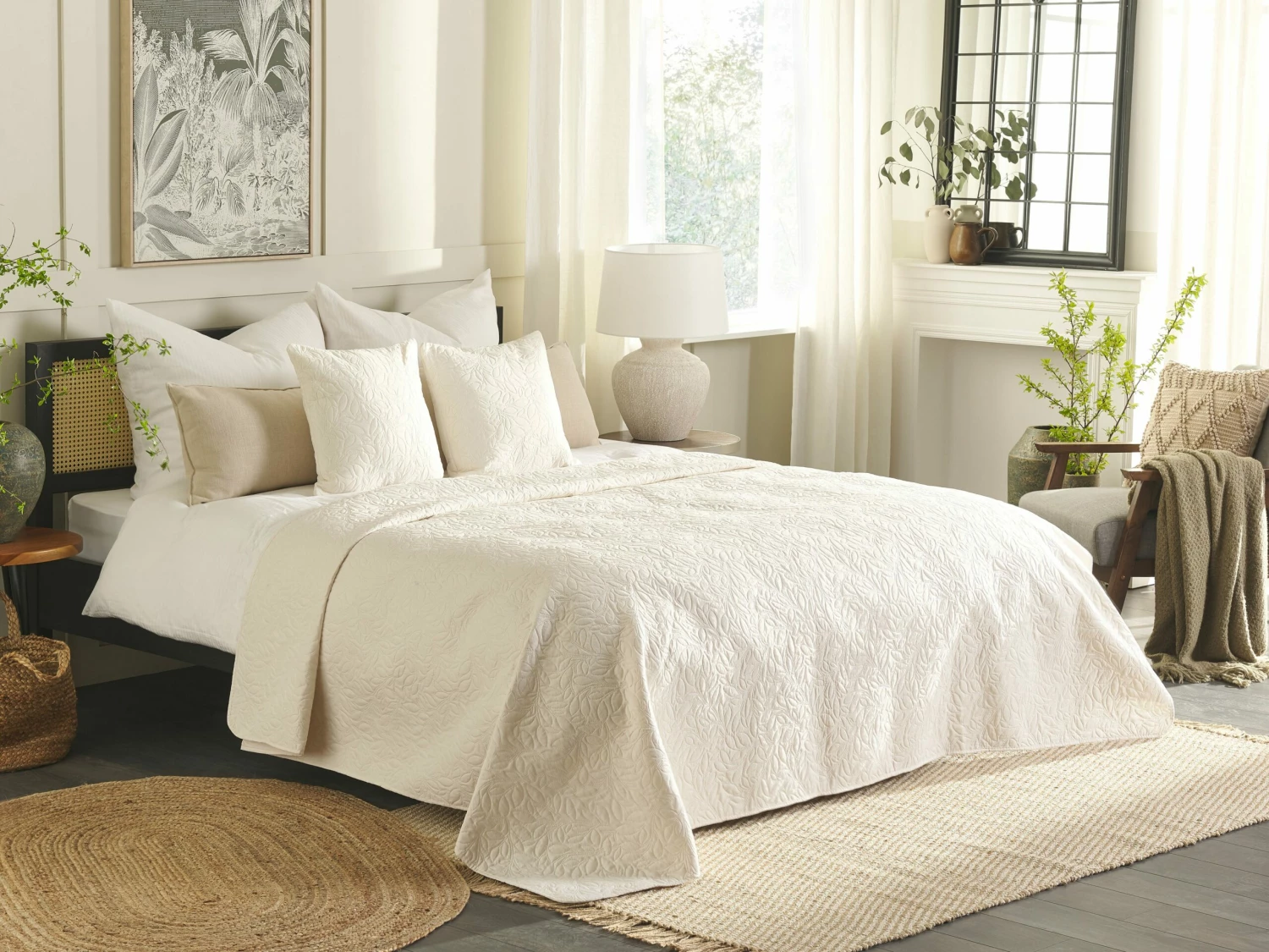 Embossed Bedspread And Cushion Set Cream RUDKHAN Various Sizes - Image 2