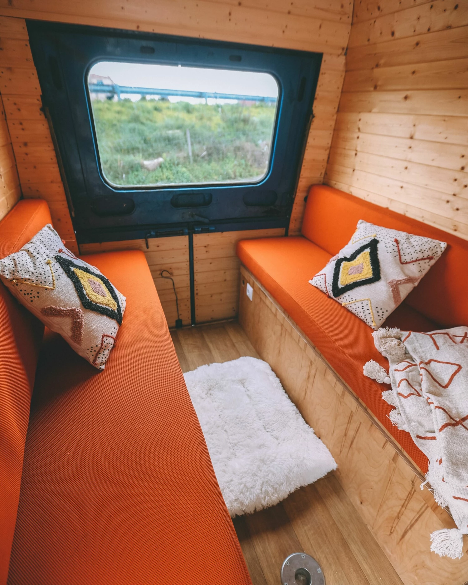 Cotton Blanket 130 X 180 Cm Beige With Red BHIWANI - Image 3